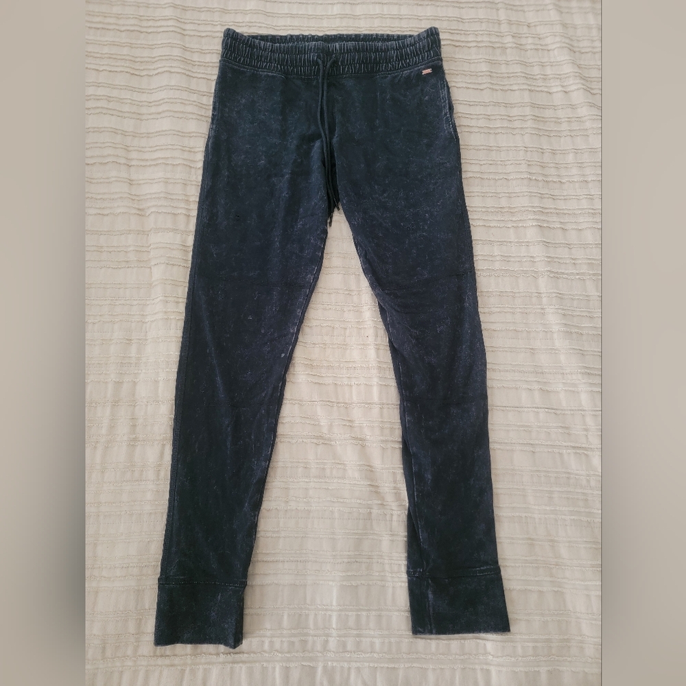 PINK Victoria's Secret Yoga Legging/Jogger | Black | Size M